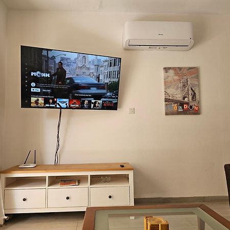 Zom Holiday Apartment Пафос Екстериор снимка