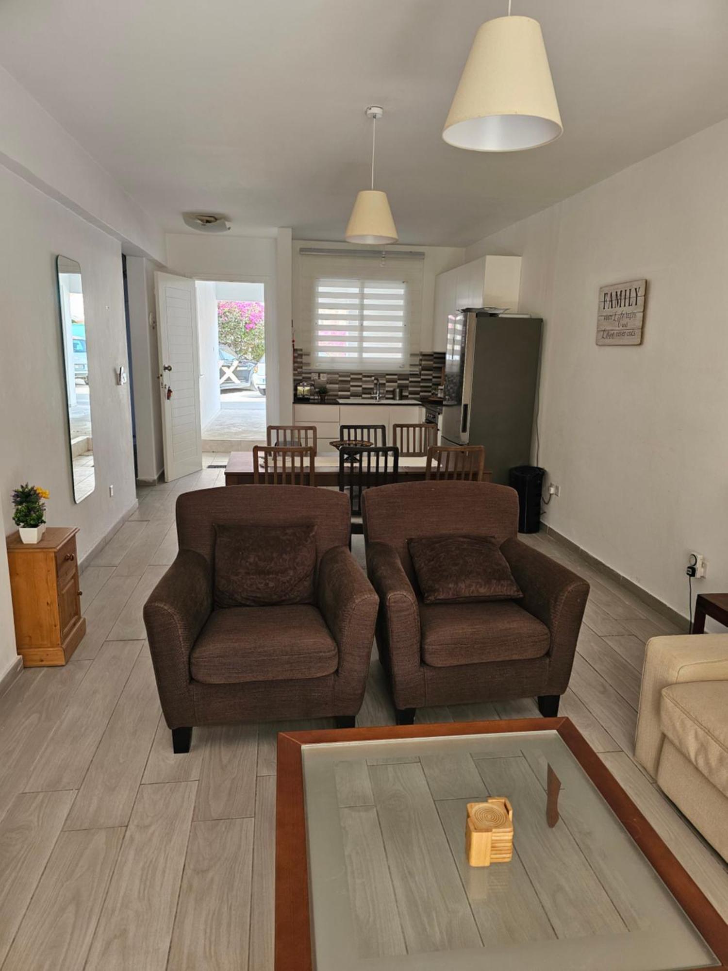 Zom Holiday Apartment Пафос Екстериор снимка