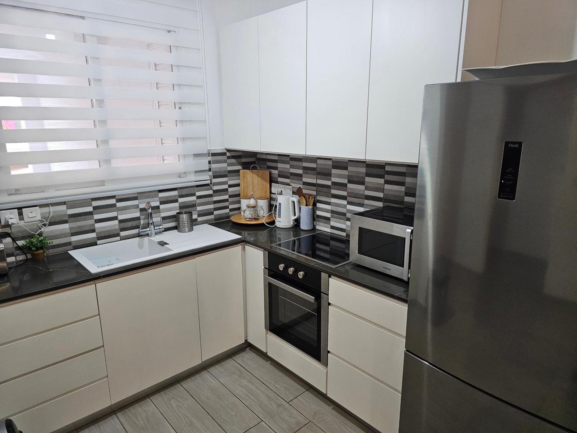 Zom Holiday Apartment Пафос Екстериор снимка